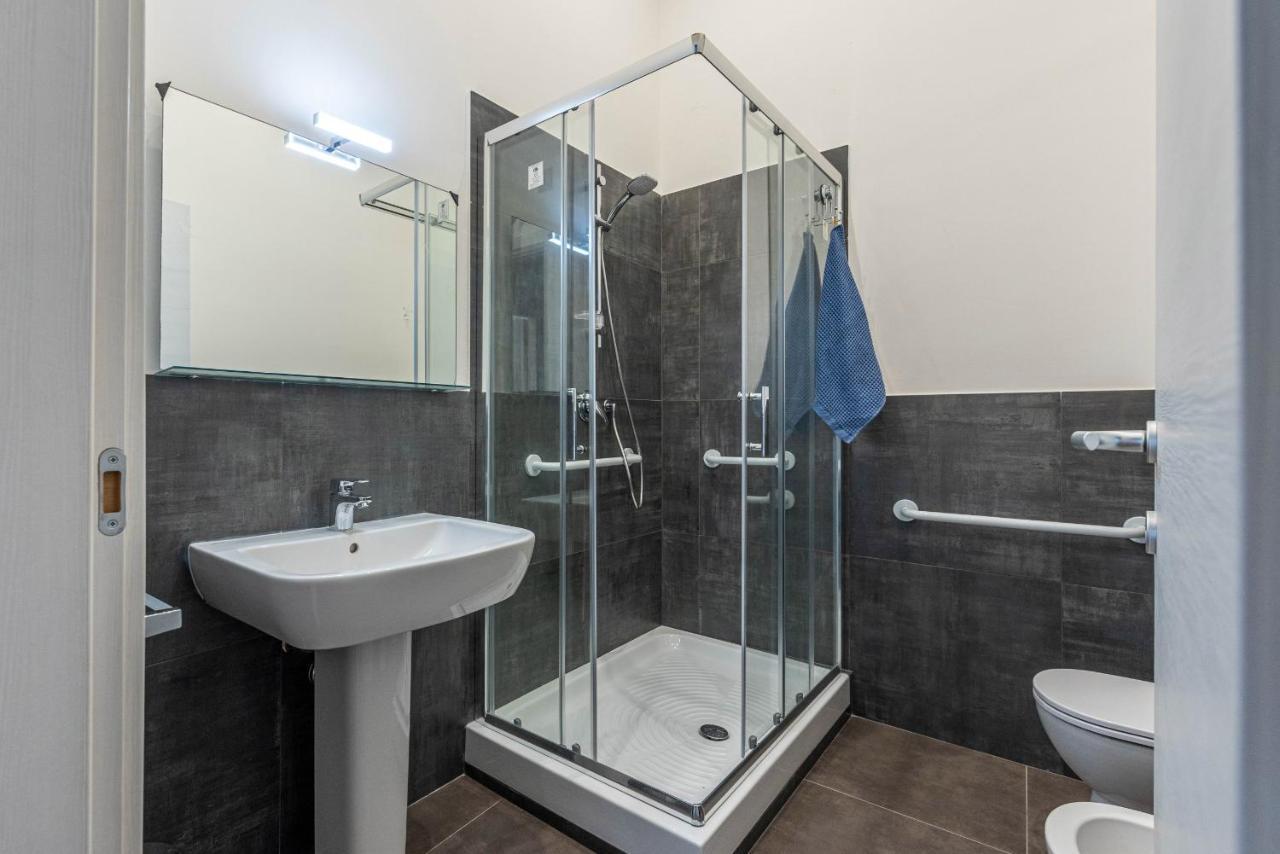 Apartments La Cala By Wonderful Italy باليرمو المظهر الخارجي الصورة